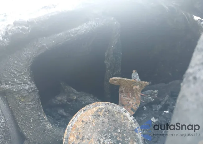 LYVA22RK2JB113919: 42496989