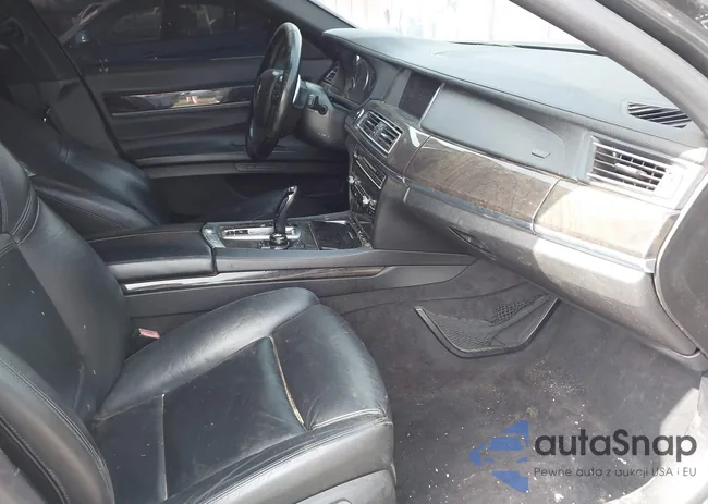 WBAYA8C57DC996601: 42497017