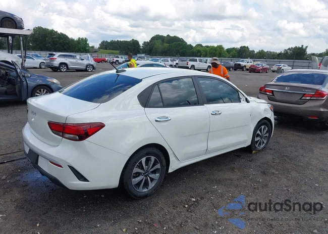 3KPA24AD9NE458089: 42497074