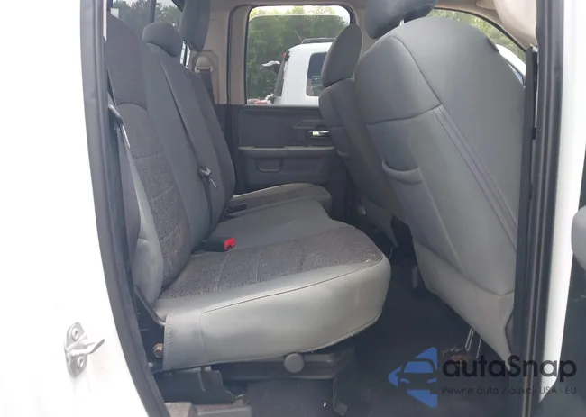 1C6RR7GT6JS106952: 42497190