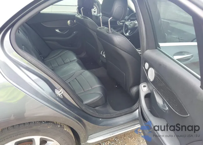 WDDZF4JB4HA068472: 42496309