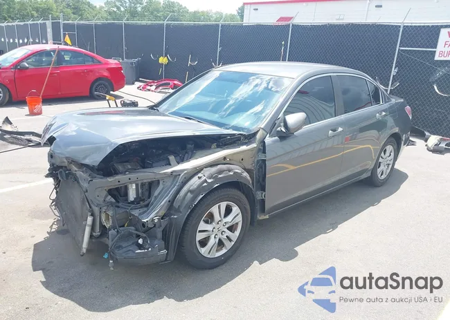 1HGCP2F67BA031941: 42496360