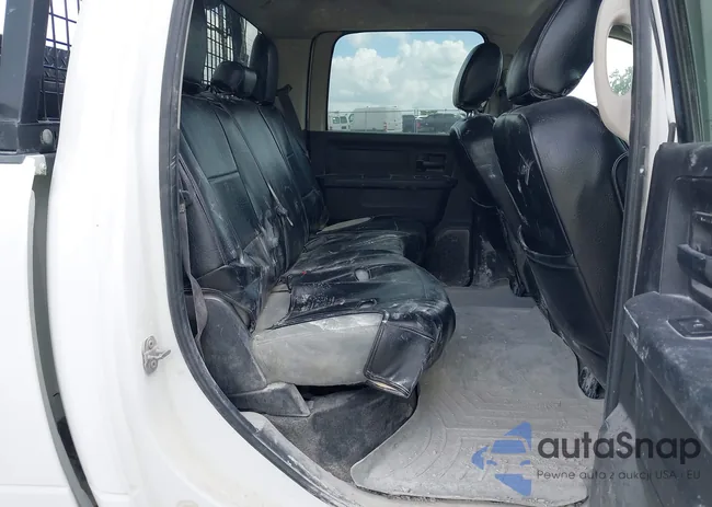 3C6UR5CLXHG620105: 42496482