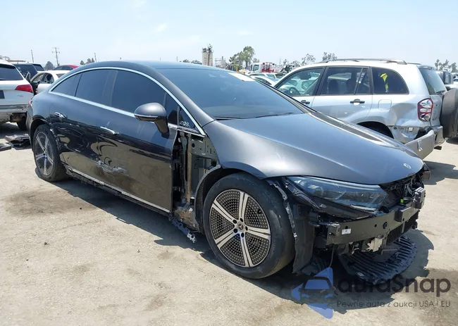 W1KCG2DB4PA033240: 42497711