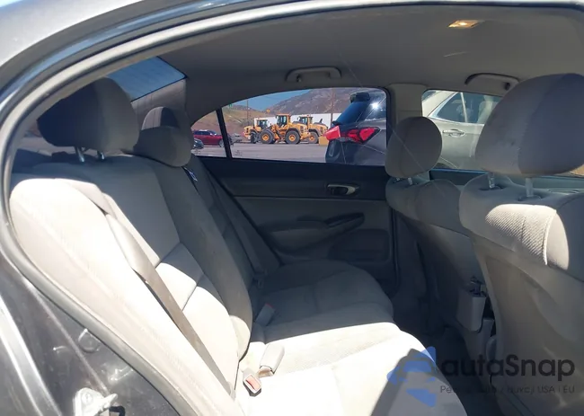 2HGFA1F57BH304538: 42497741