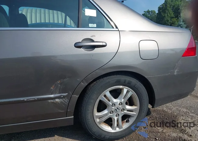 1HGCM56766A184058: 42498143