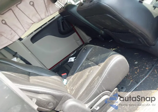 2C4RC1CGXCR368841: 42498252