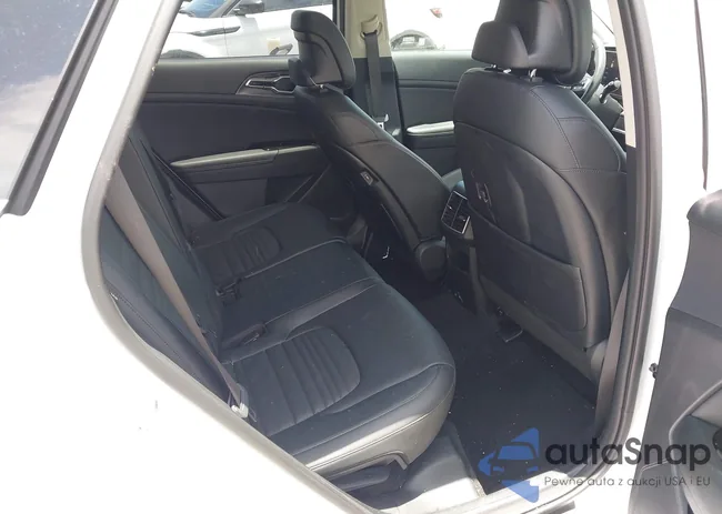 5XYK53DF9RG211554: 42497610