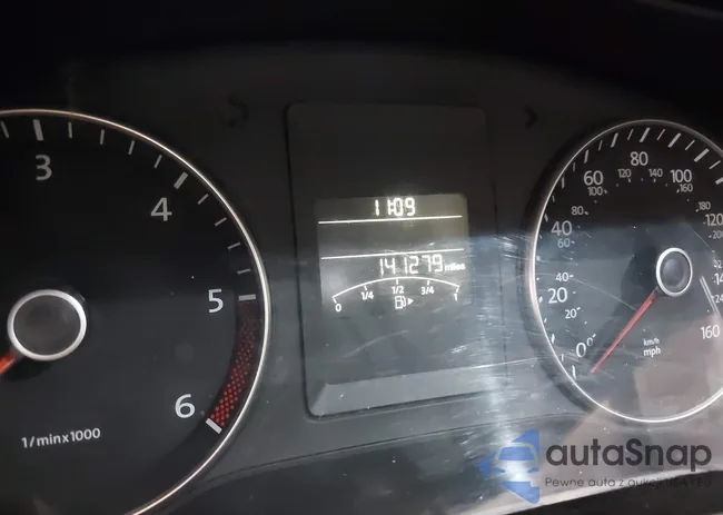 3VW3L7AJ7EM426712: 42497652