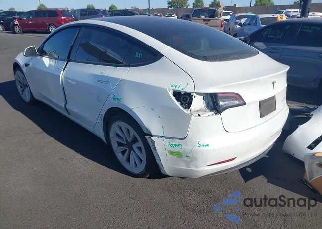 5YJ3E1EB8MF005923: 42498726