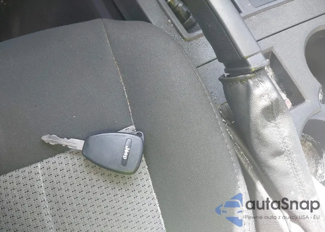 1J8GN28K79W524895: 42499042