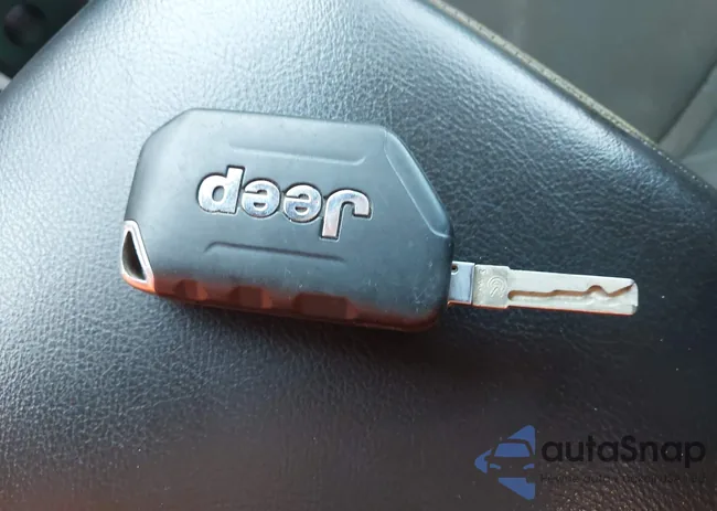 1C4HJXDG2JW152439: 42499083