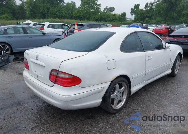 WDBLJ70G4YF151852: 42499171