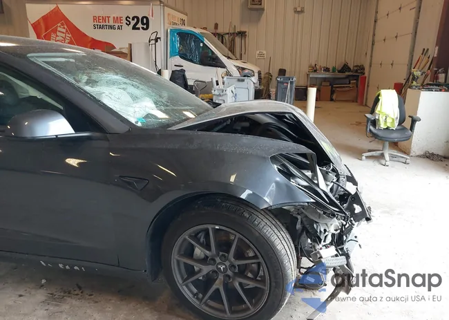 5YJ3E1EB7MF869300: 42499203