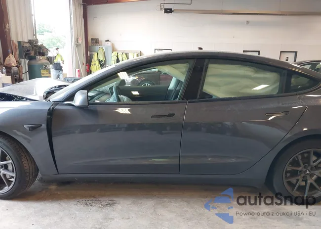 5YJ3E1EB7MF869300: 42499203