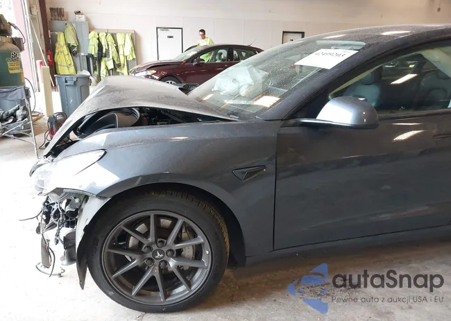 5YJ3E1EB7MF869300: 42499203