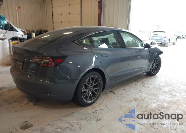 5YJ3E1EB7MF869300: 42499203