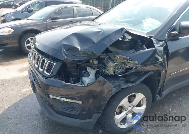 3C4NJDBB2JT114644: 42499210