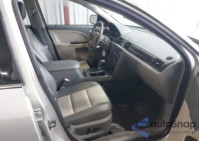 1MEHM42W68G607716: 42499256