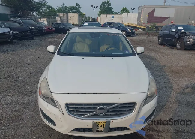 YV1612FS1D2180461: 42498316