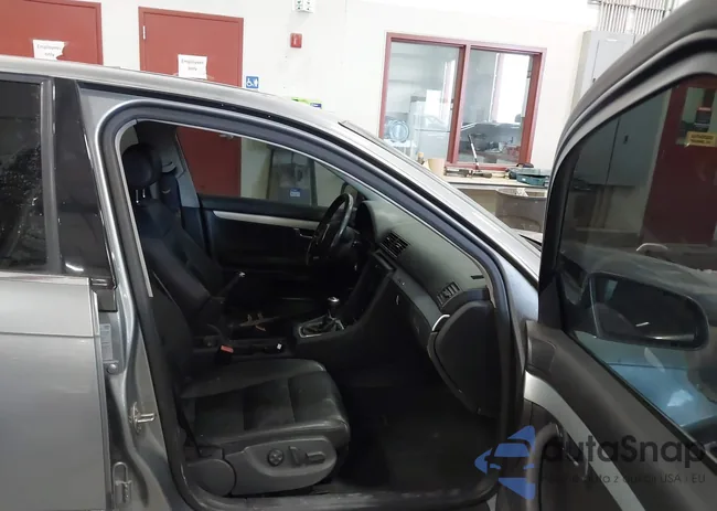 WAUEF78E96A090892: 42498383