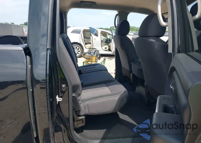 1N6AA1EE8NN104142: 42498564