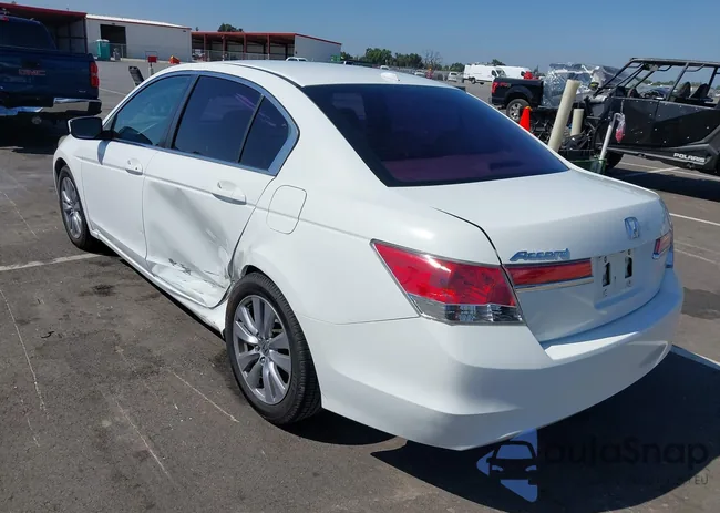 1HGCP2F86BA022892: 42498647