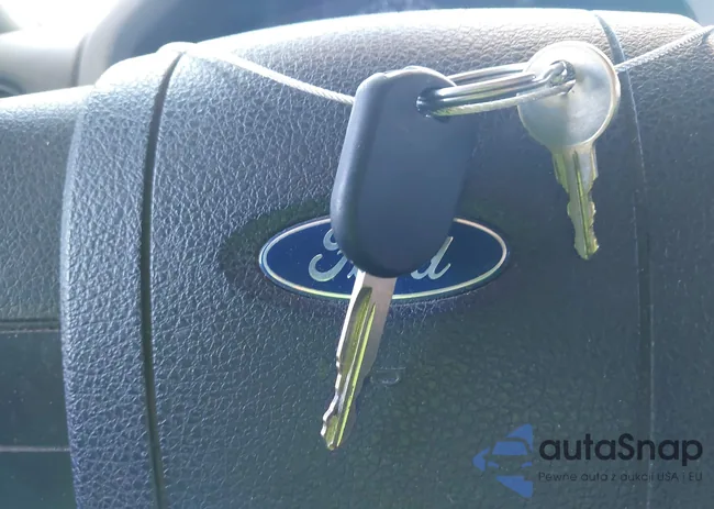 1FTRF12248KD26328: 42498664