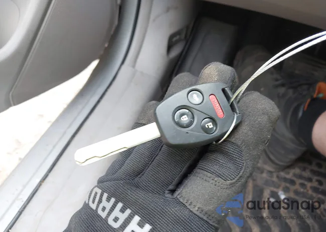 1HGCP26899A059963: 42499687