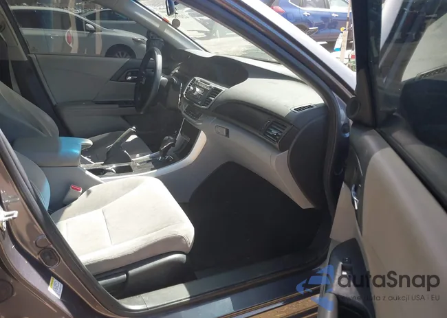 1HGCR2F79DA055051: 42499901