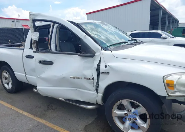 1D7HA18247S227739: 42499943