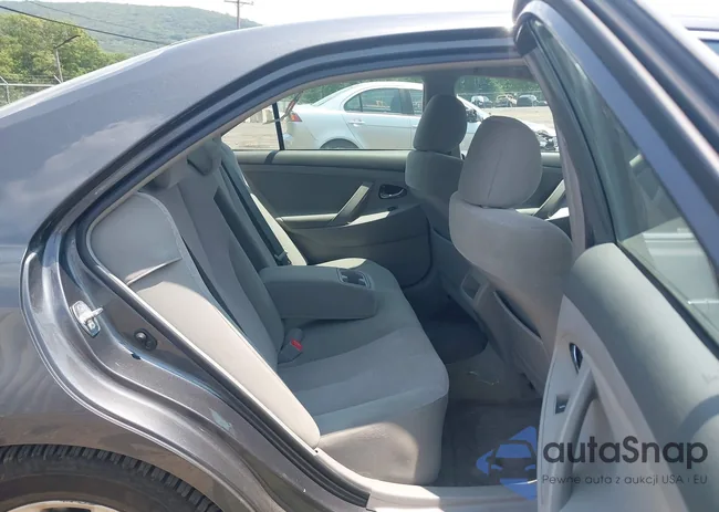 4T1BF3EK8BU660667: 42499946