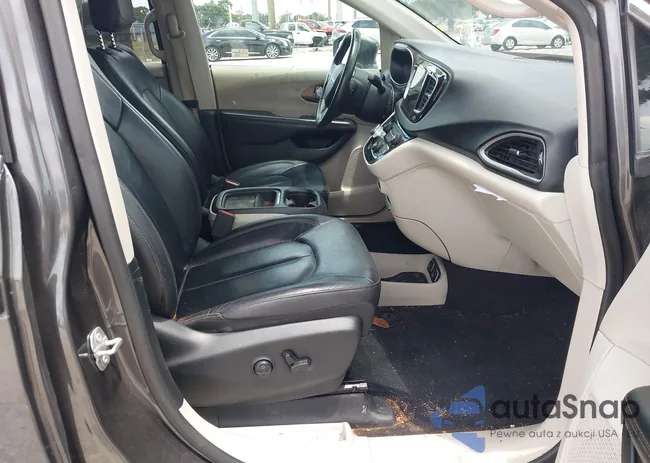 2C4RC1BG6JR269660: 42500075