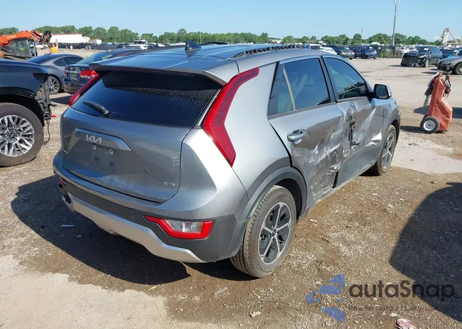 KNDCR3LE9P5048959: 42499302