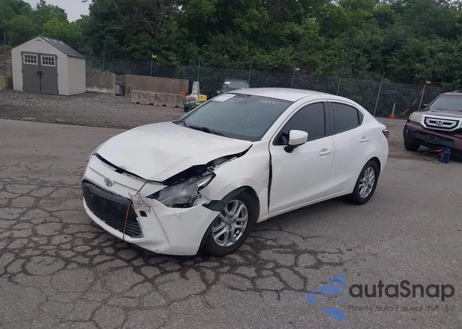 3MYDLBYVXHY156540: 42499364