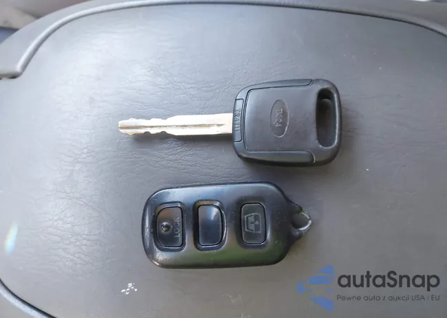 5TDBT44AX4S215768: 42499403