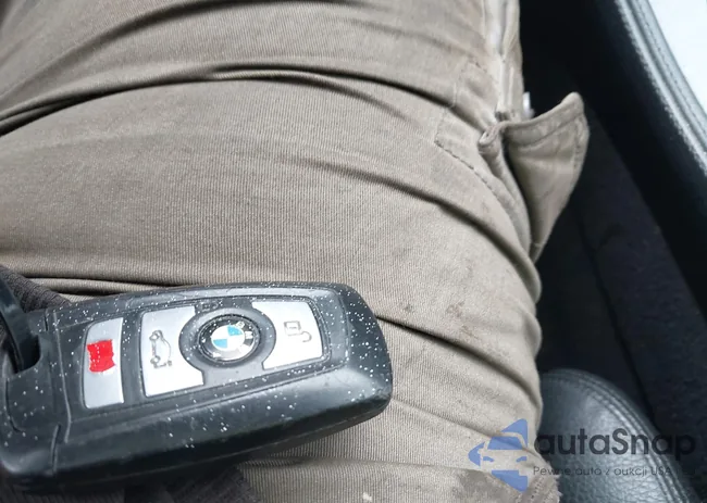 WBA5A7C50GG147954: 42499415