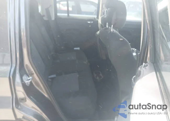 1C4NJPBA2GD604430: 42499566