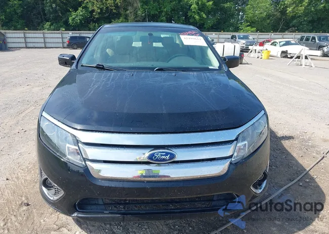 3FAHP0JA2CR121533: 42499612