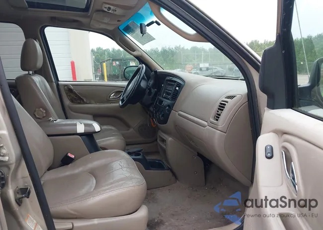 4F2CU09112KM28471: 42500683