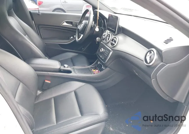 WDDSJ4EB0FN239282: 42501048