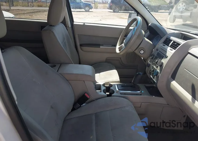 1FMCU0DG4CKA44063: 42501050