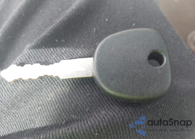 1G4HC5EM7BU141447: 42501180