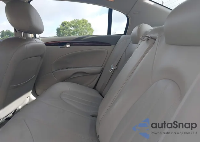 1G4HC5EM7BU141447: 42501180