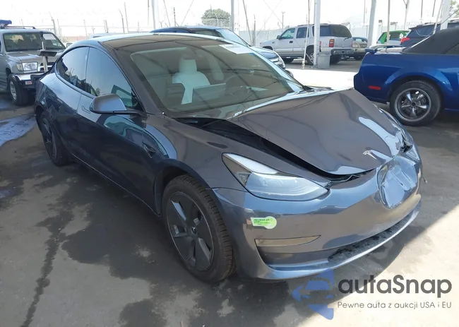 5YJ3E1EA3PF622898: 42500443