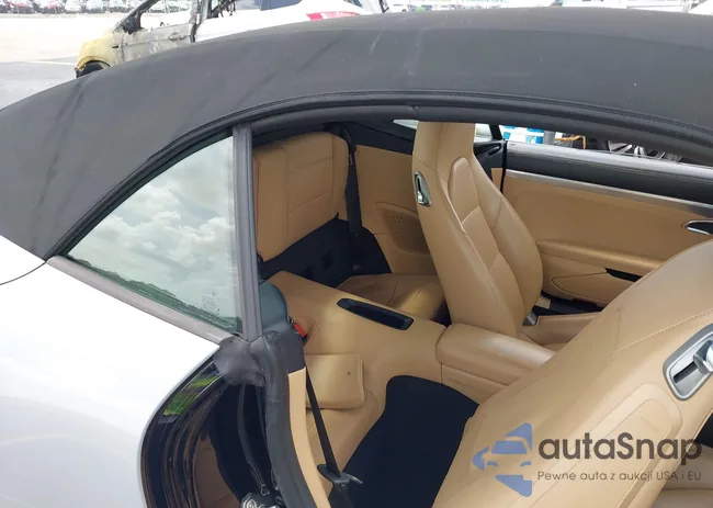 WP0CA2A98KS129145: 42500489