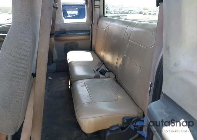 1FTNX21L21ED50627: 42500507