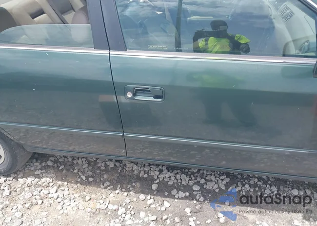 4T1BF28K6XU076037: 42500577