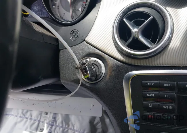 WDCTG4EB0FJ186971: 42501715