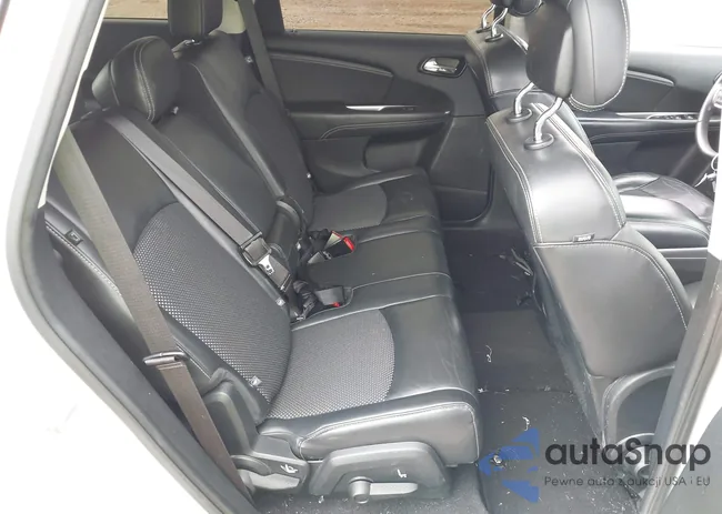 3C4PDCGGXHT708679: 42501805